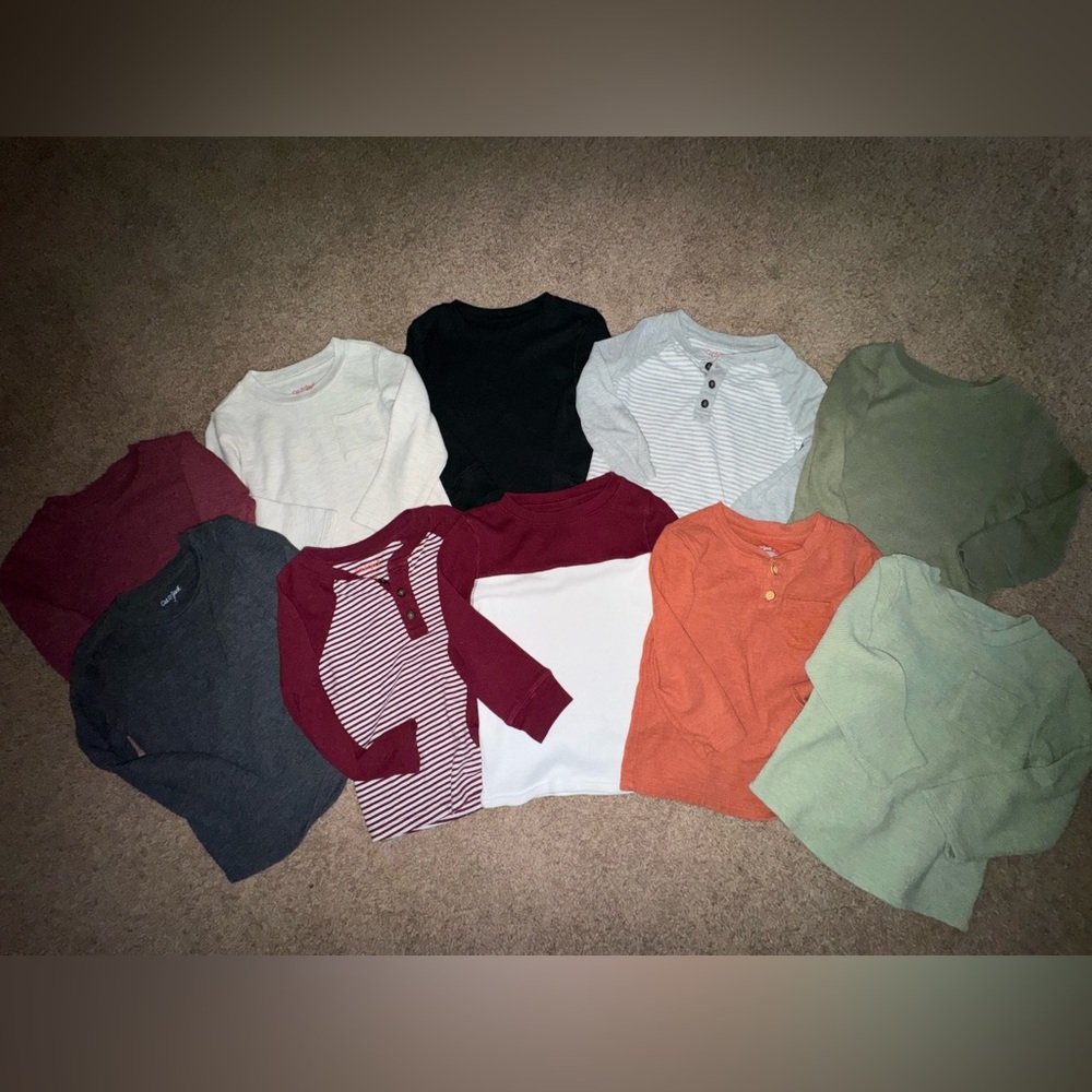 Bundle of long sleeves
